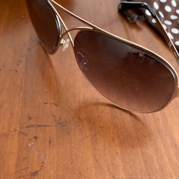 Henri Bendel Sunglasses - Picture 13 of 14